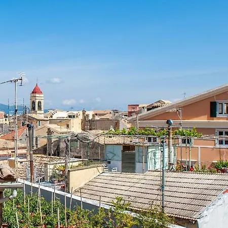 A Small In The Center Of The Old Town Appartement *