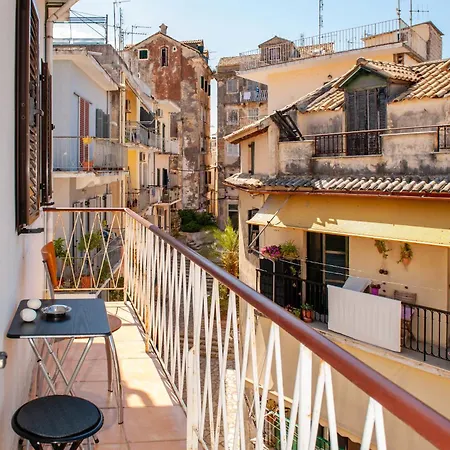 Апартаменты A Small In The Center Of The Old Town